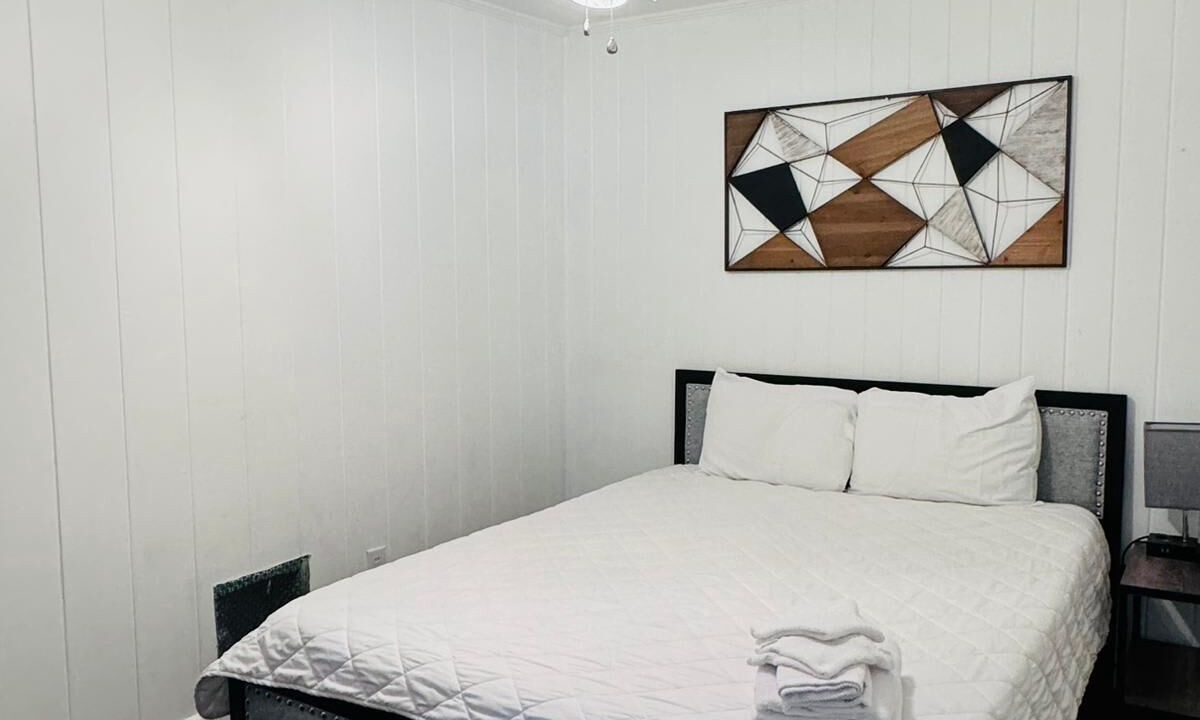 Photo of Bedroom in Crescent Beach