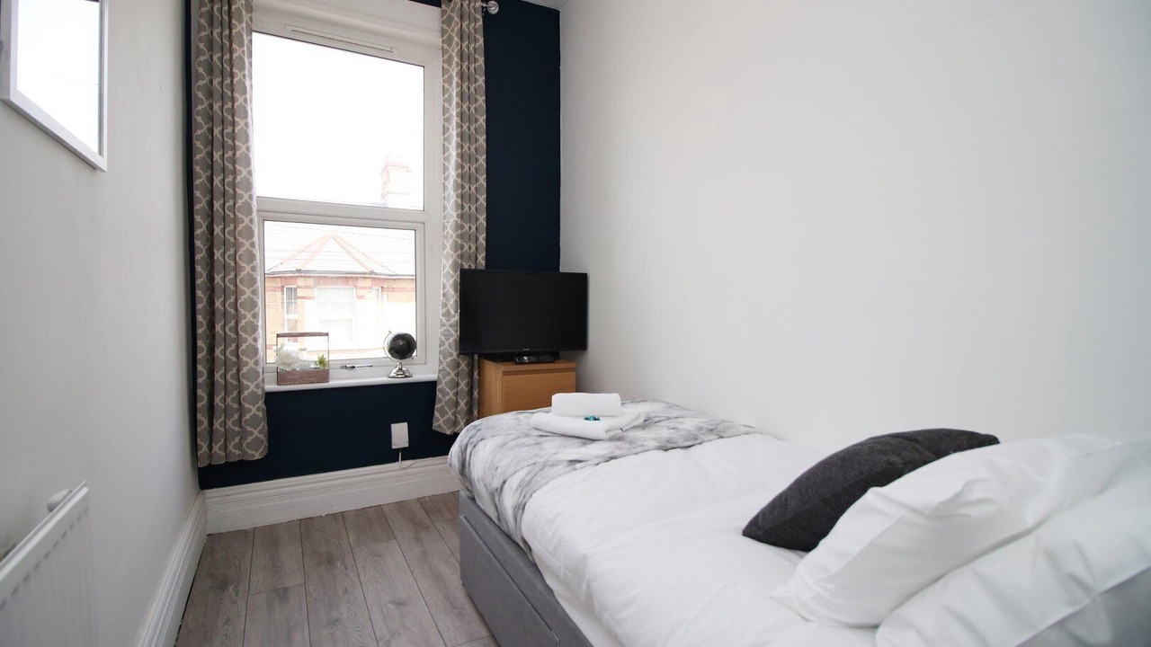 Photo of Bedroom in Newport