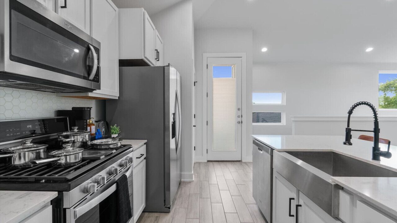 Photo of Kitchen in University Hills and Windsor Park
