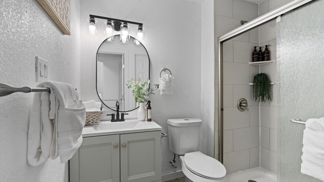 Photo of Bathroom in Coronado Hills