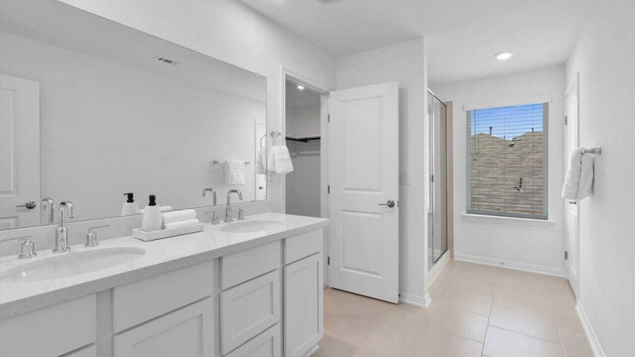 Photo of Bathroom in Del Valle