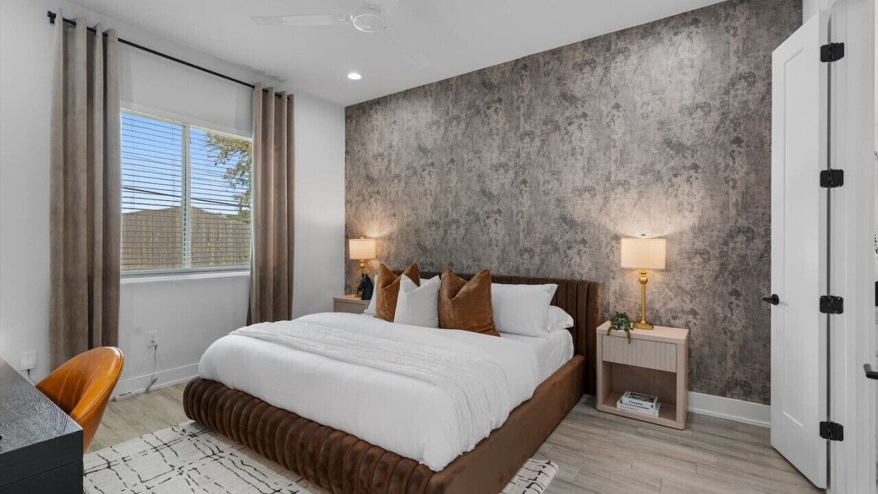 Photo of Bedroom in University Hills and Windsor Park