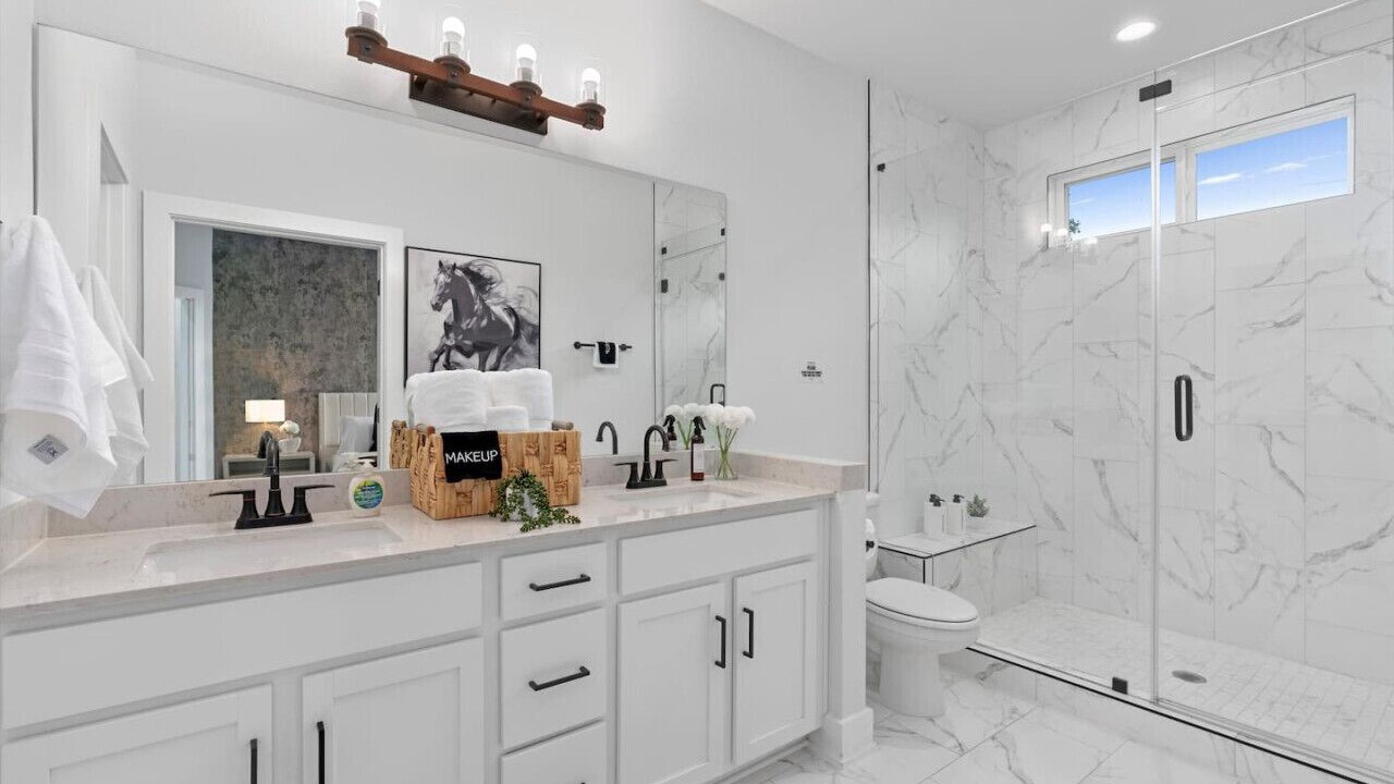 Photo of Bathroom in University Hills and Windsor Park