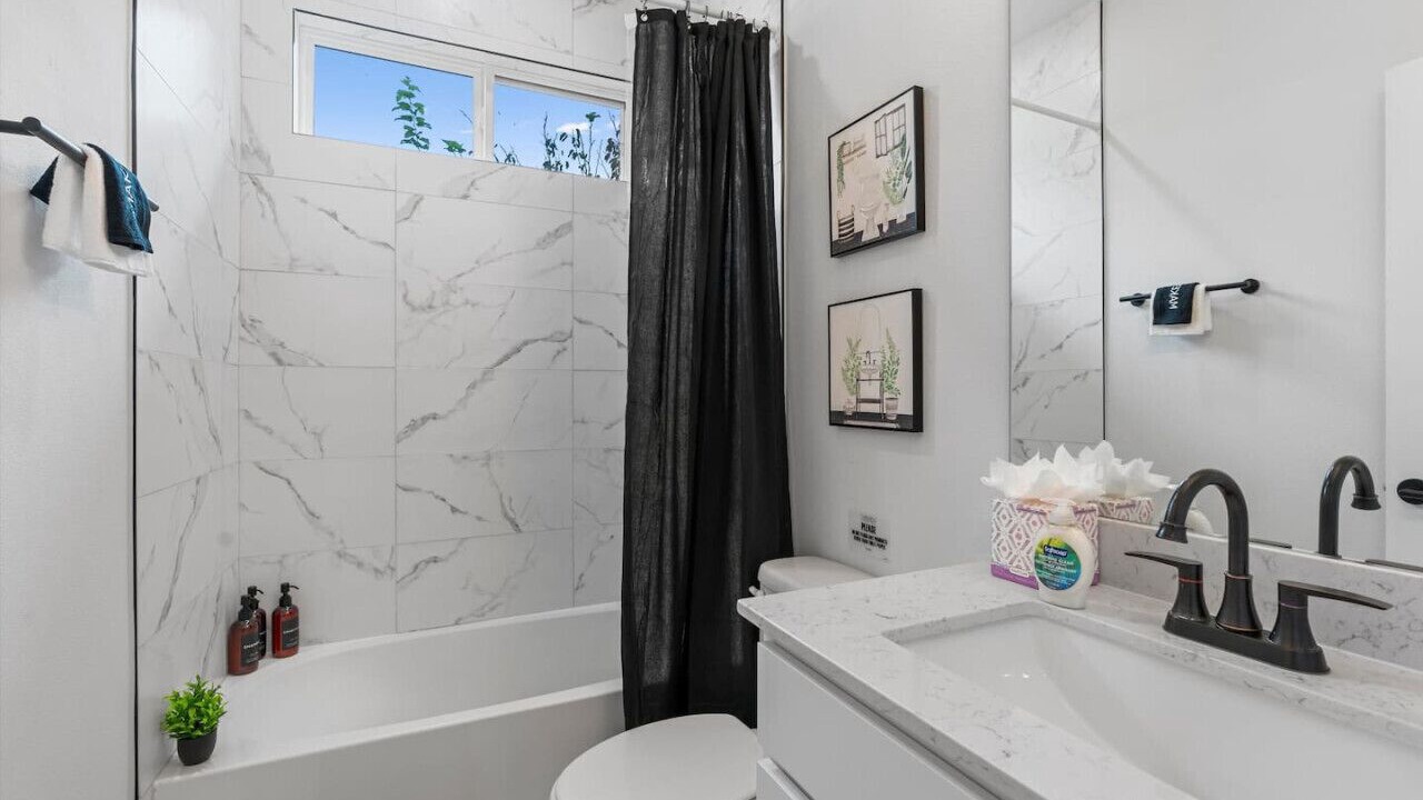 Photo of Bathroom in University Hills and Windsor Park