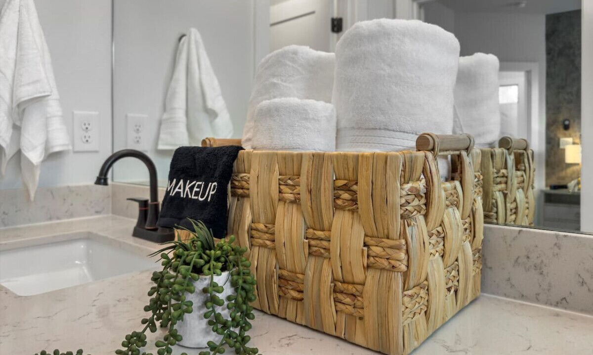 Photo of Bathroom in University Hills and Windsor Park