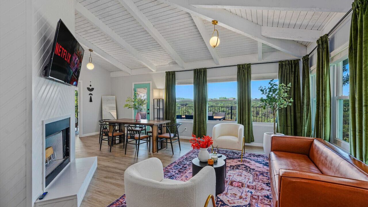 Photo of Livingroom in Lago Vista