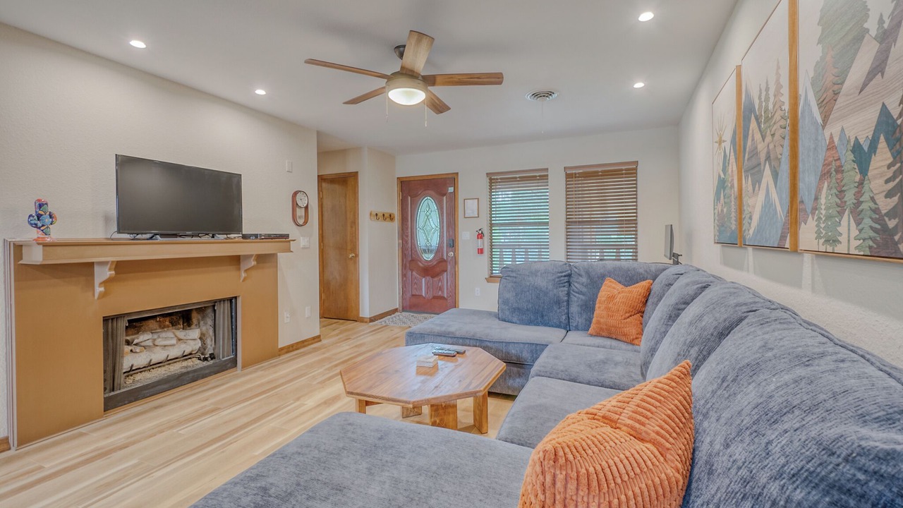 Photo of Livingroom in Ruidoso