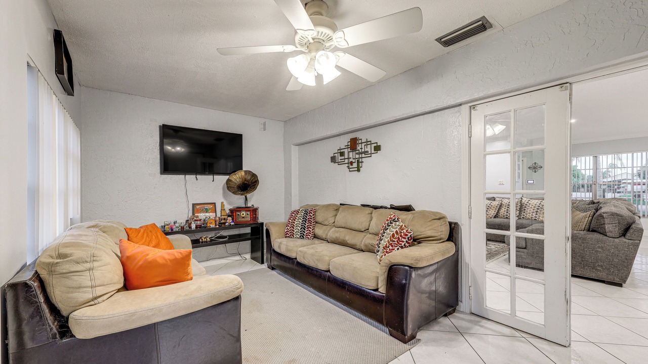 Photo of Bedroom in Sandalfoot Cove