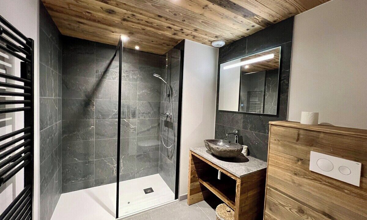 Photo of Bathroom in Le Praz de Lys