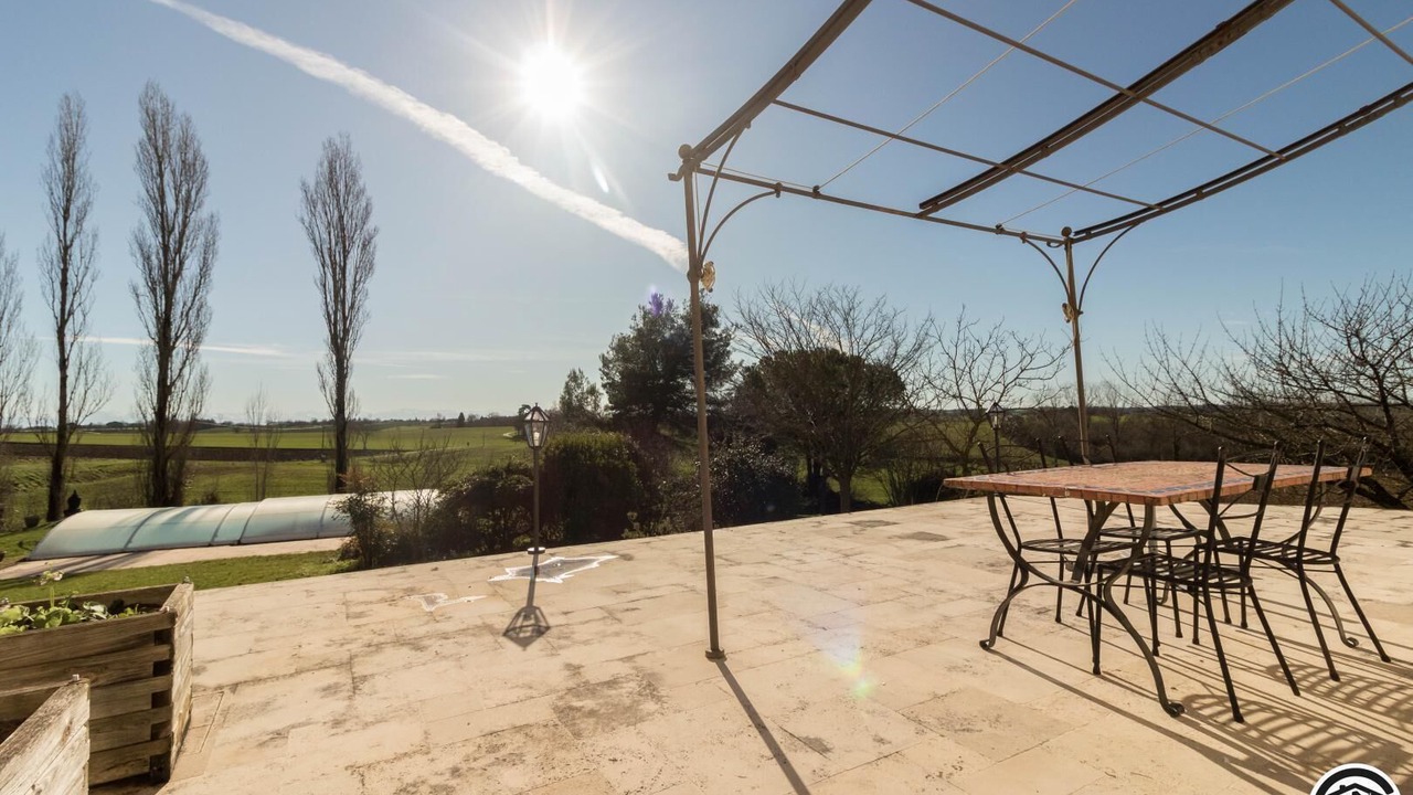 Photo of Outdoor in Auriac-sur-Vendinelle
