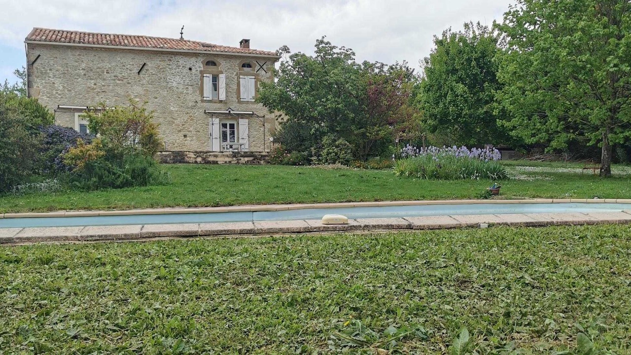Photo of Outdoor in Auriac-sur-Vendinelle
