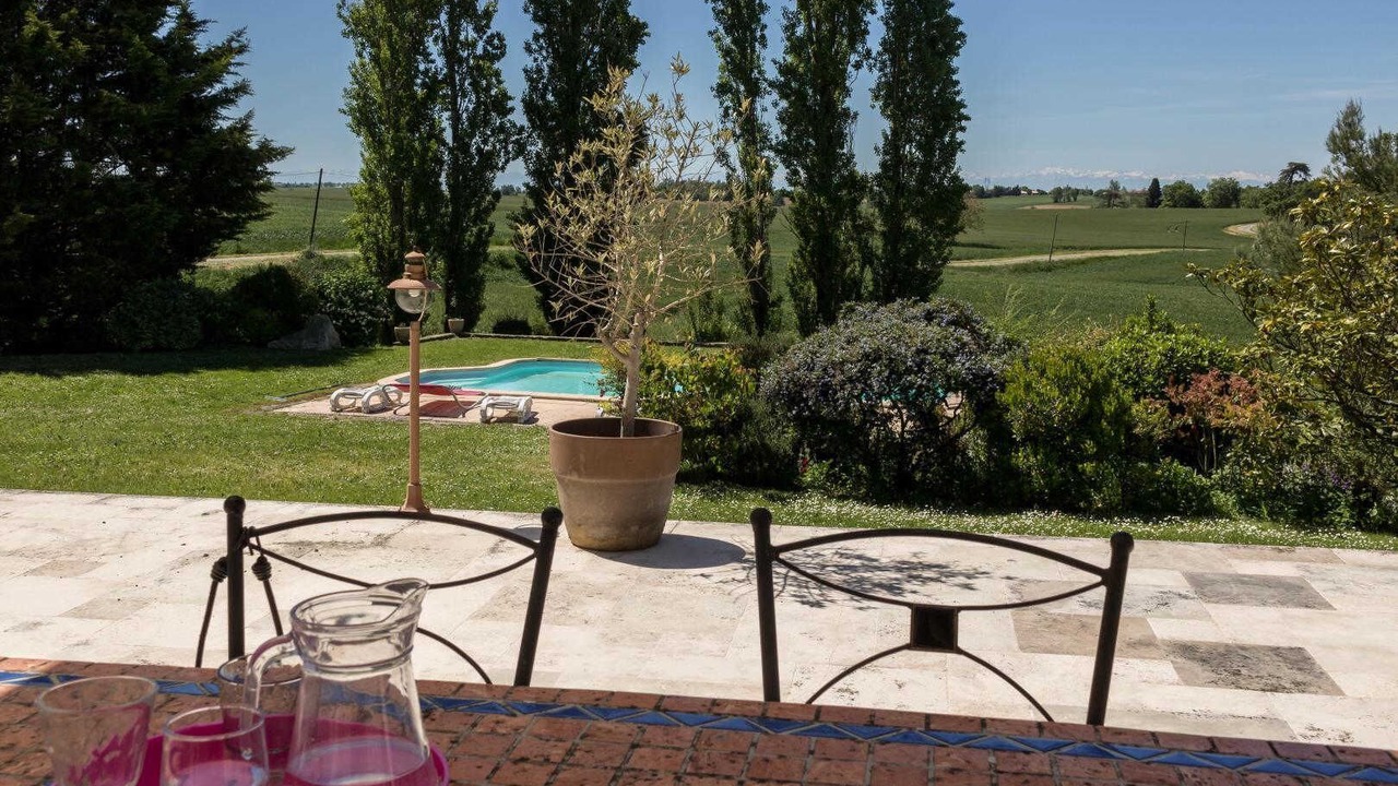 Photo of Outdoor in Auriac-sur-Vendinelle