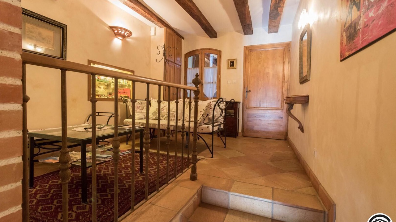 Photo of Others in Le Plan