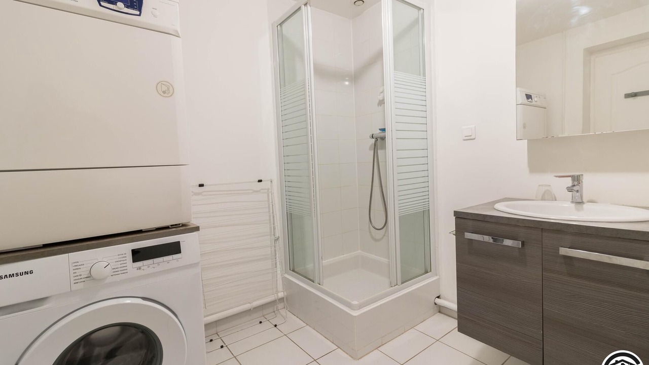 Photo of Bathroom in Villaudric