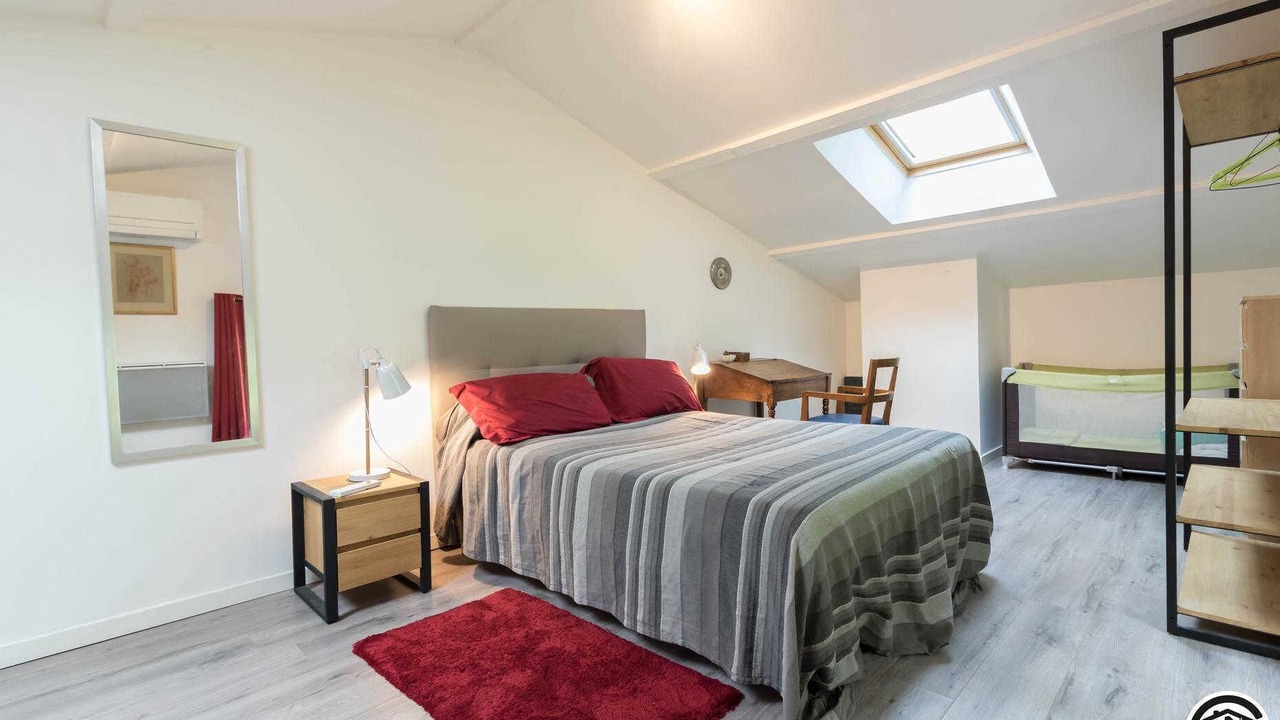 Photo of Bedroom in Villaudric