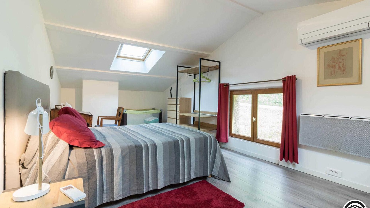 Photo of Bedroom in Villaudric