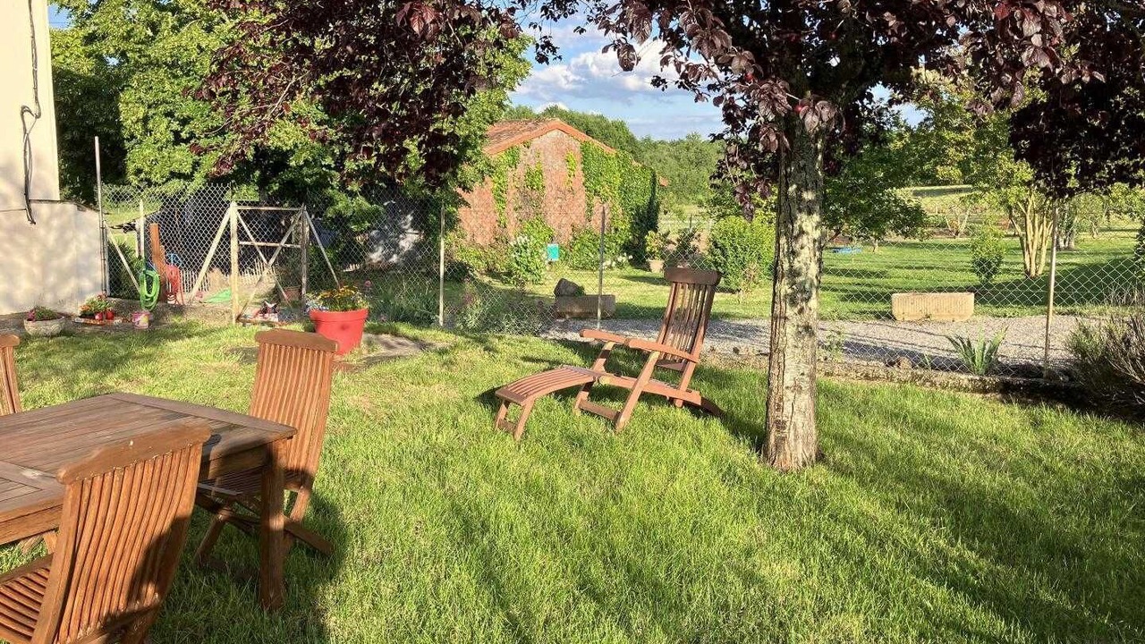 Photo of Outdoor in Villaudric