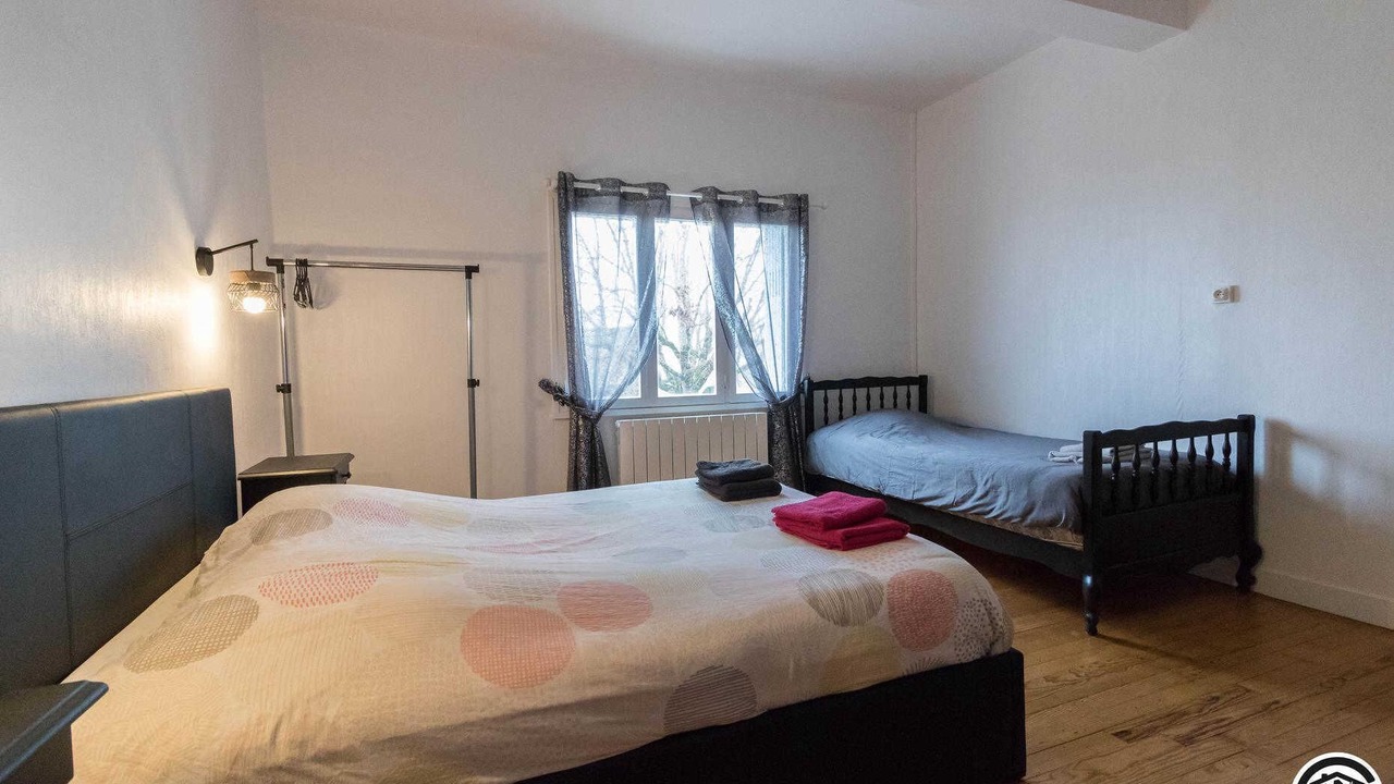 Photo of Bedroom in Villaudric