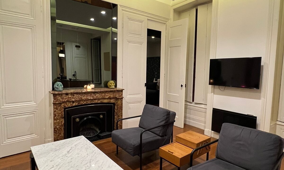Photo of Livingroom in Voltaire - Saint Amour