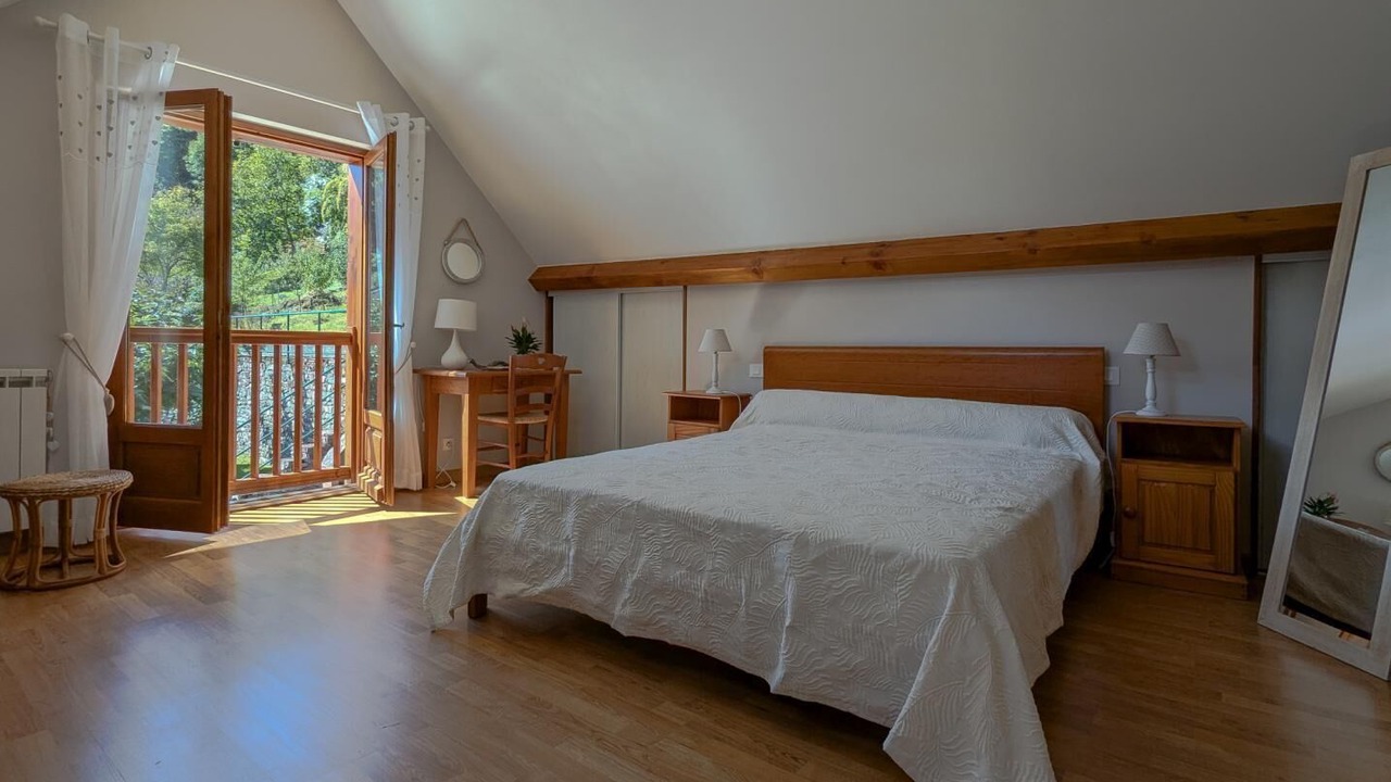 Photo of Bedroom in Cierp-Gaud