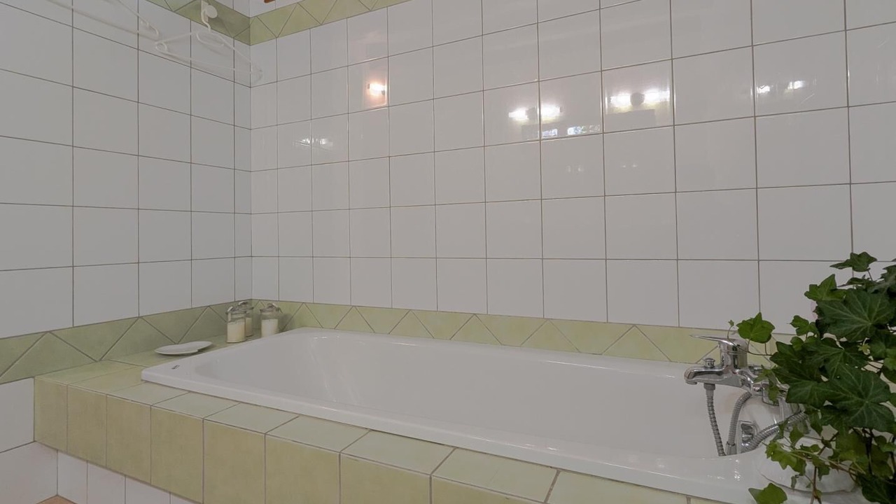 Photo of Bathroom in Cierp-Gaud