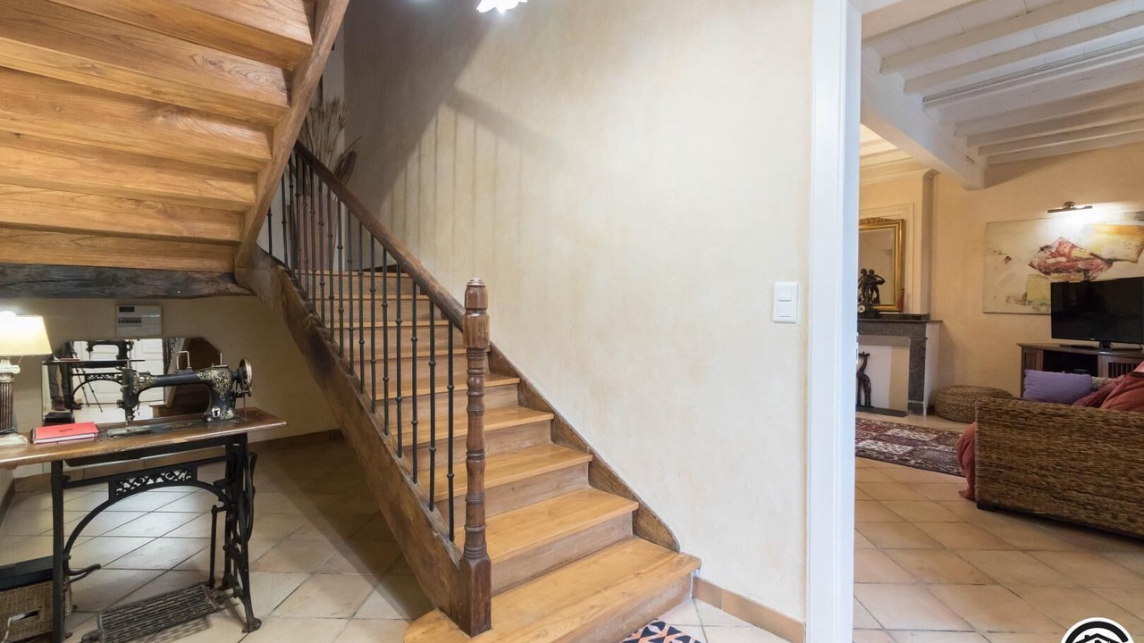 Photo of Others in Ganties