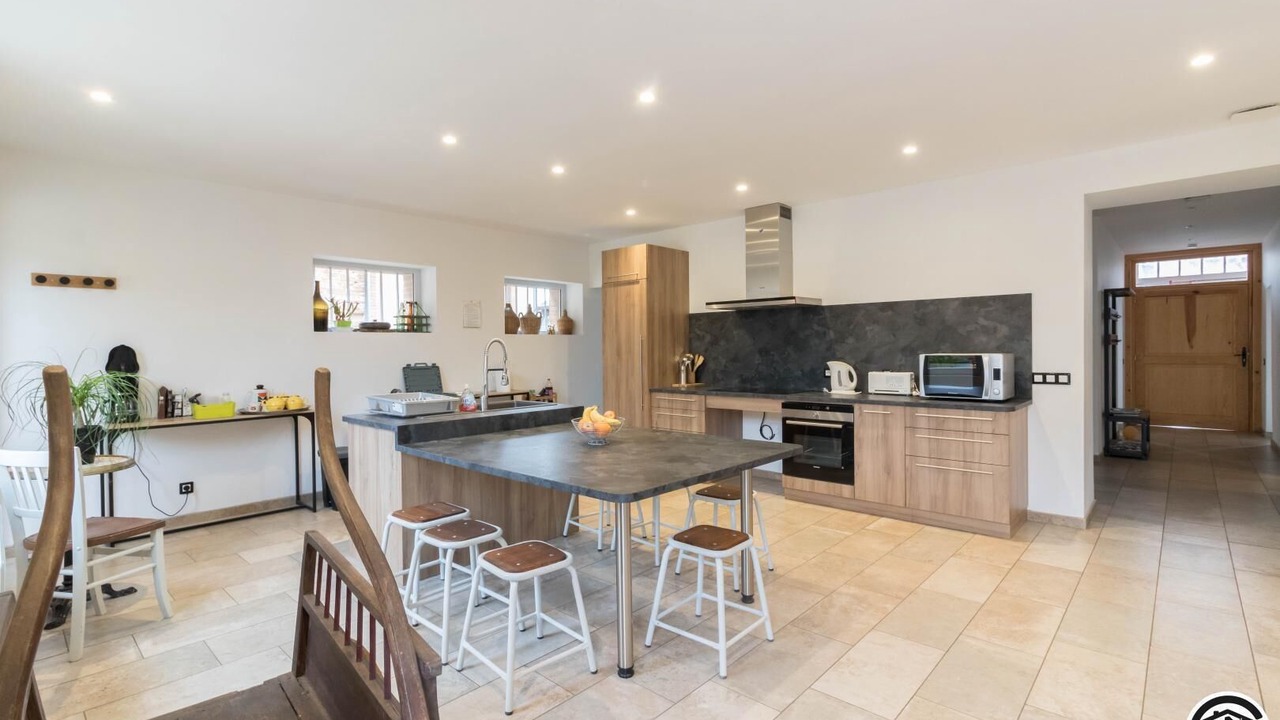 Photo of Kitchen in Saint-Sulpice-sur-Leze