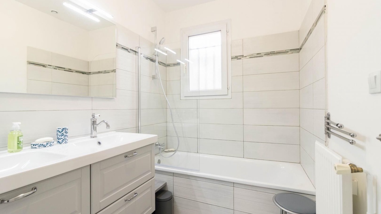 Photo of Bathroom in Revel