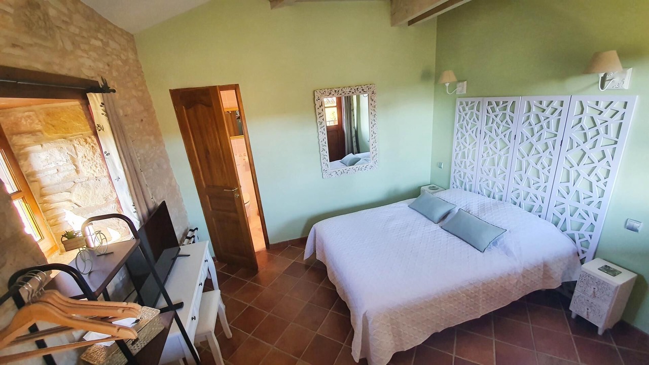 Photo of Bedroom in Sepx