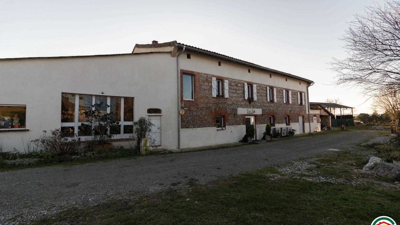 Photo of Outdoor in Mauvaisin