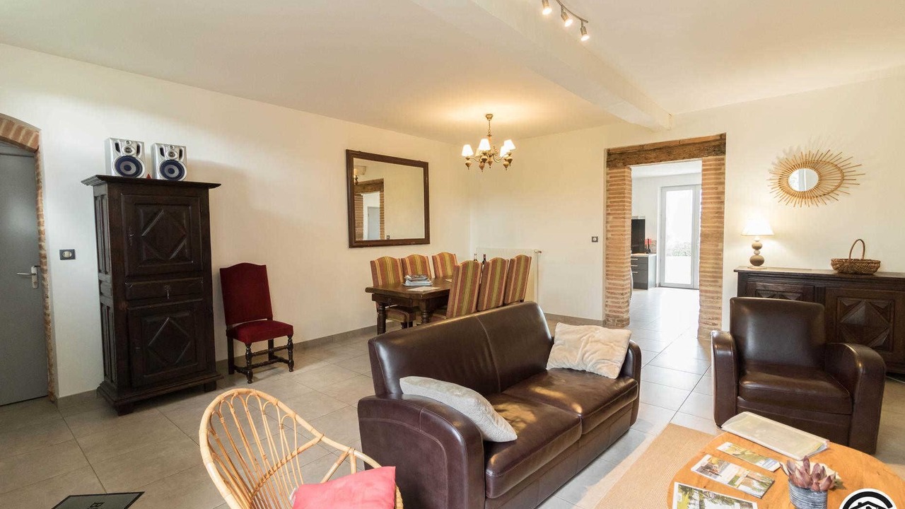Photo of Livingroom in Lauzerville