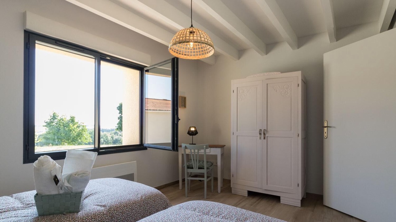 Photo of Bedroom in Caraman