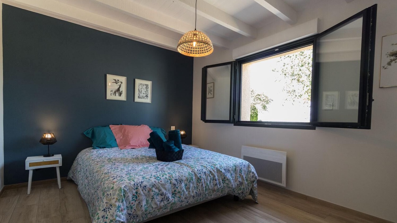 Photo of Bedroom in Caraman