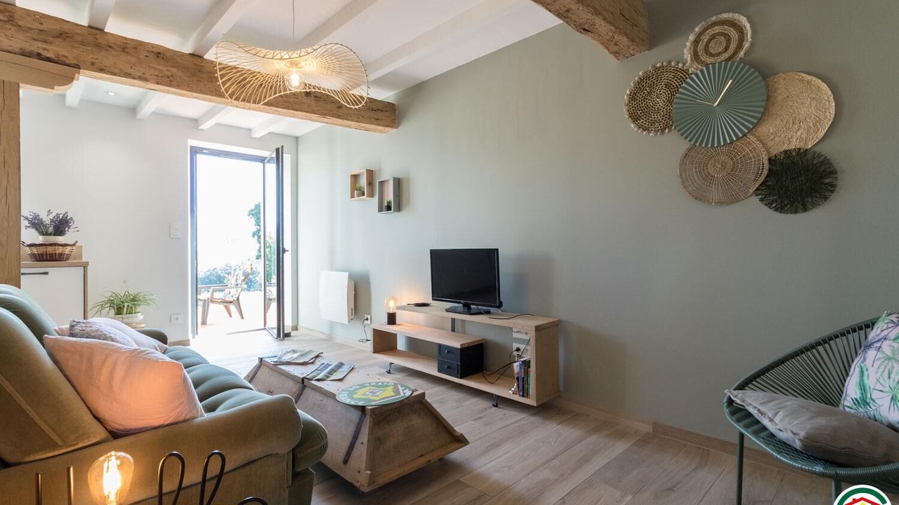 Photo of Livingroom in Caraman