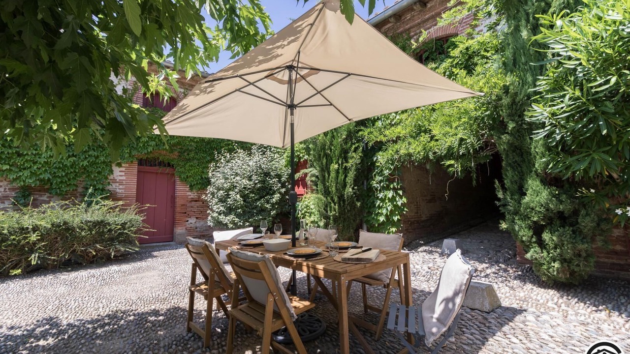 Photo of Outdoor in Auragne