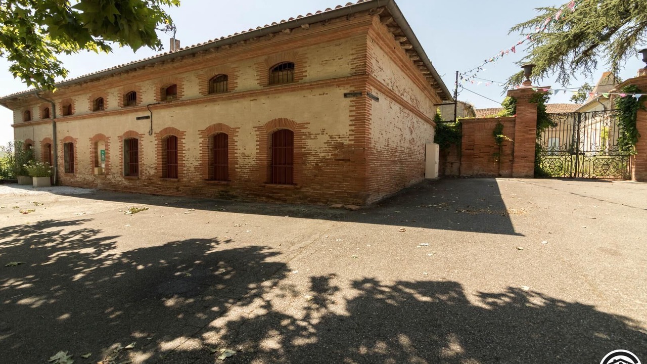 Photo of Outdoor in Auragne