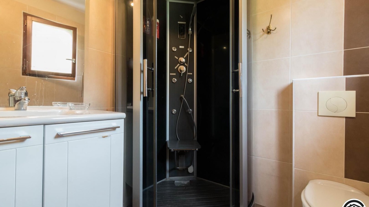 Photo of Bathroom in Cierp-Gaud