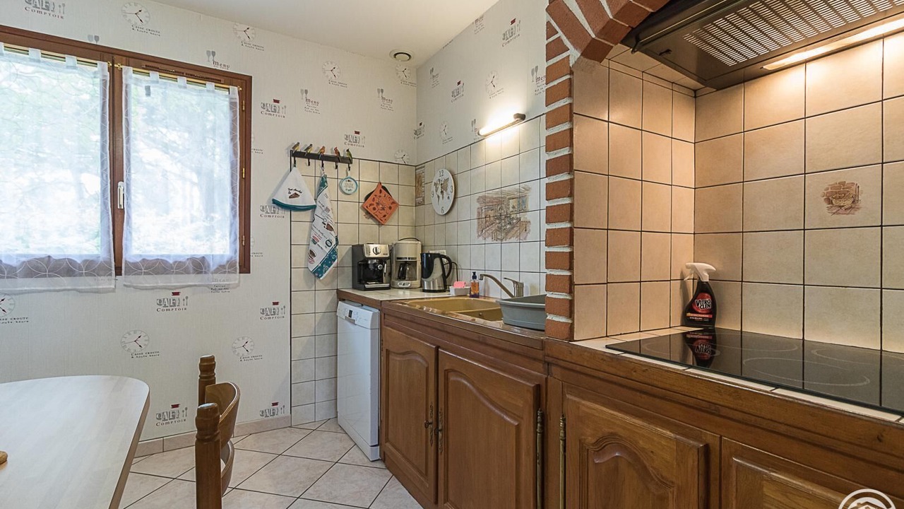 Photo of Kitchen in Miremont