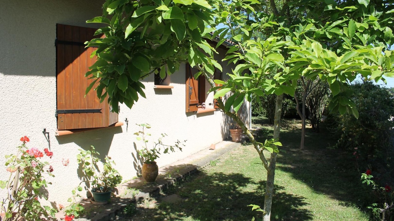 Photo of Outdoor in Miremont