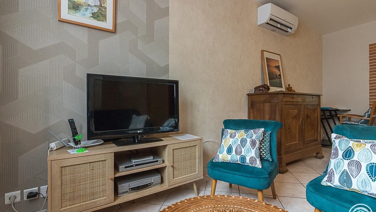 Photo of Livingroom in Miremont