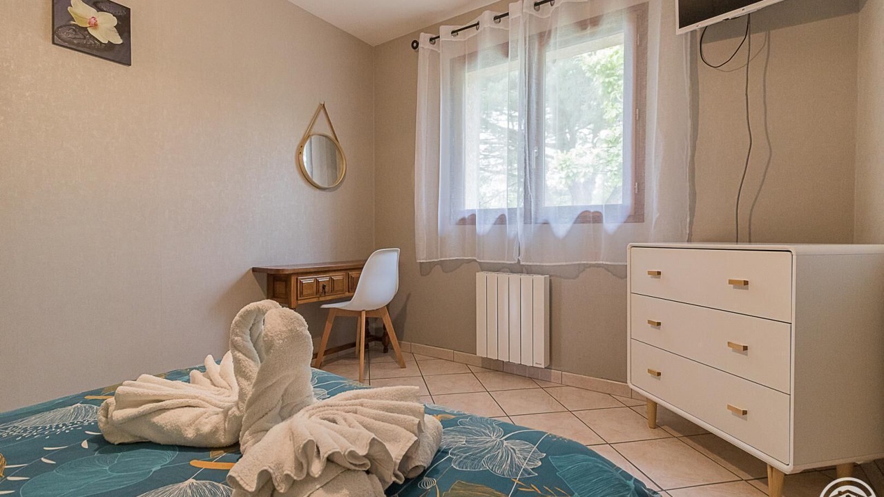 Photo of Bedroom in Miremont