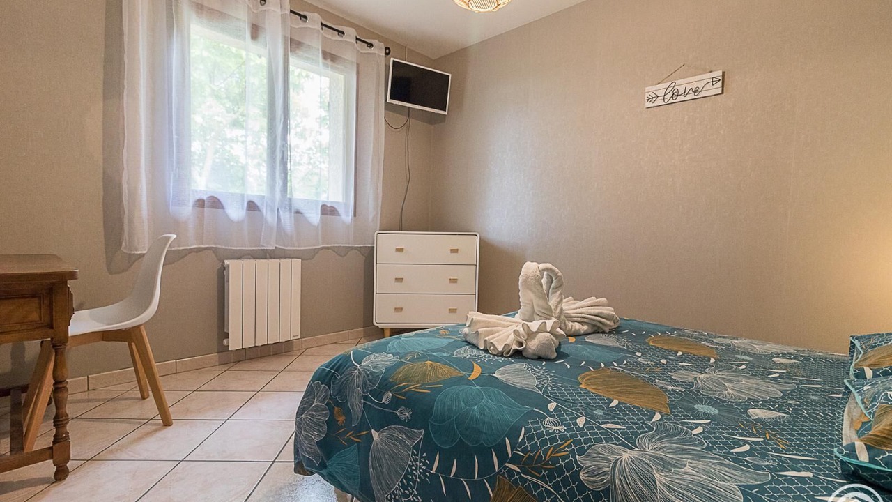 Photo of Bedroom in Miremont