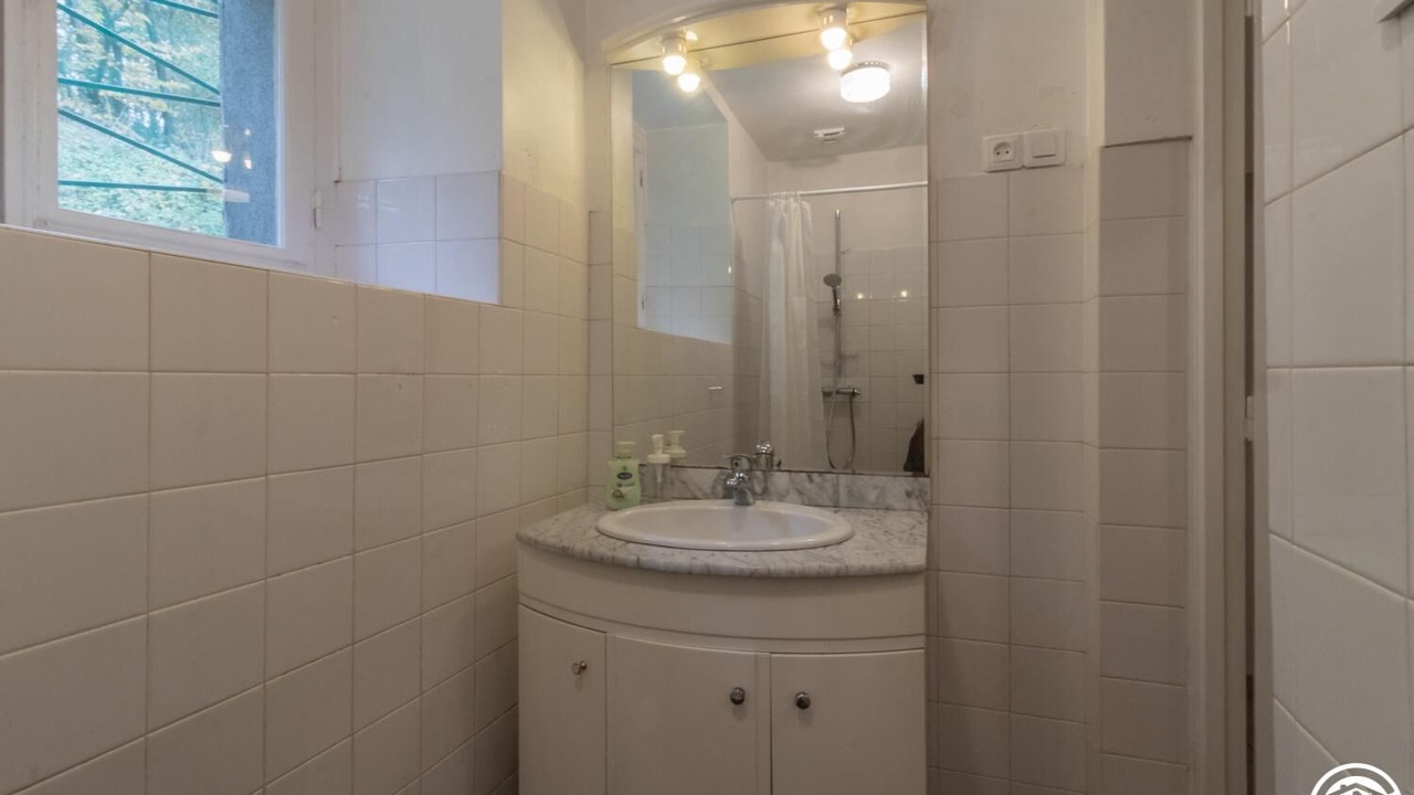 Photo of Bathroom in Saint-Ignan