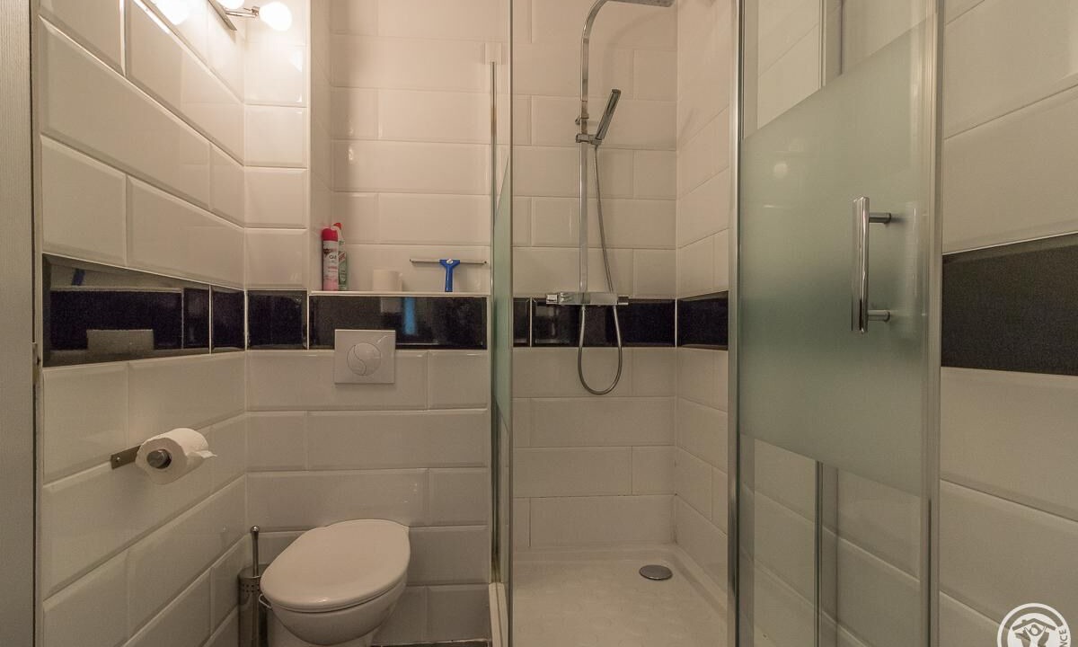 Photo of Bathroom in Merville