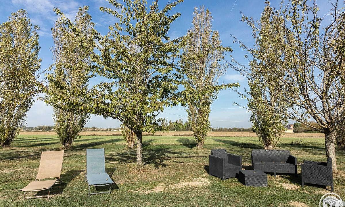 Photo of Outdoor in Merville