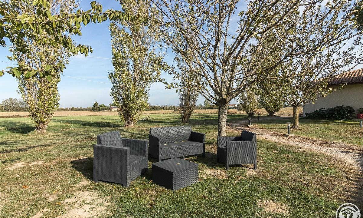 Photo of Outdoor in Merville