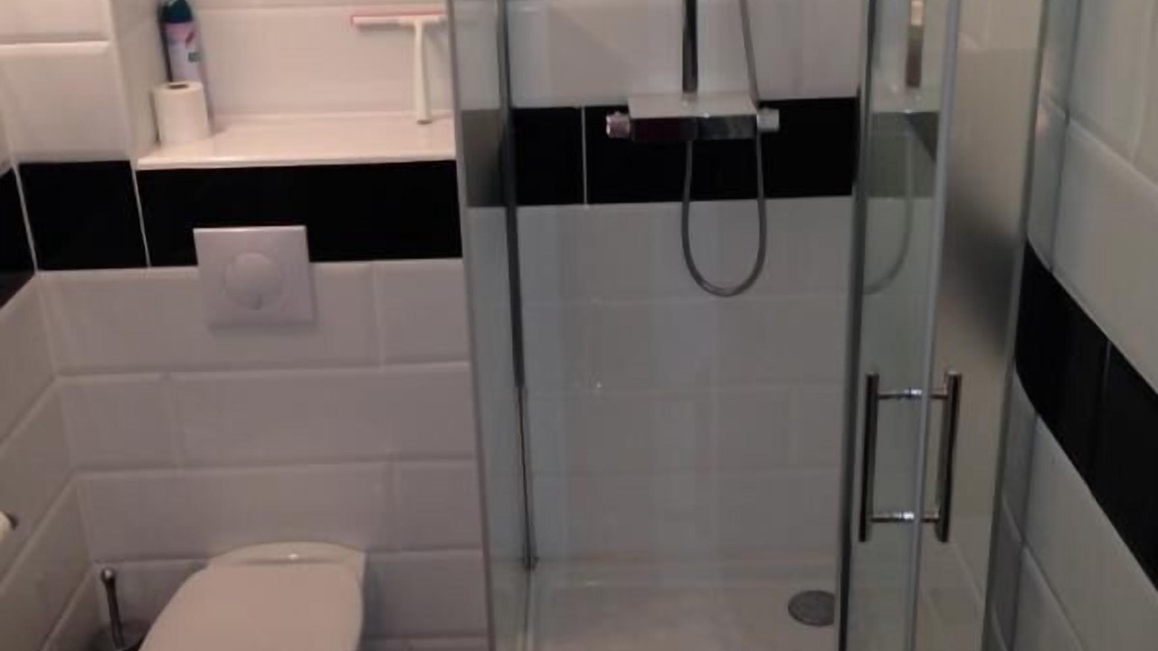 Photo of Bathroom in Merville
