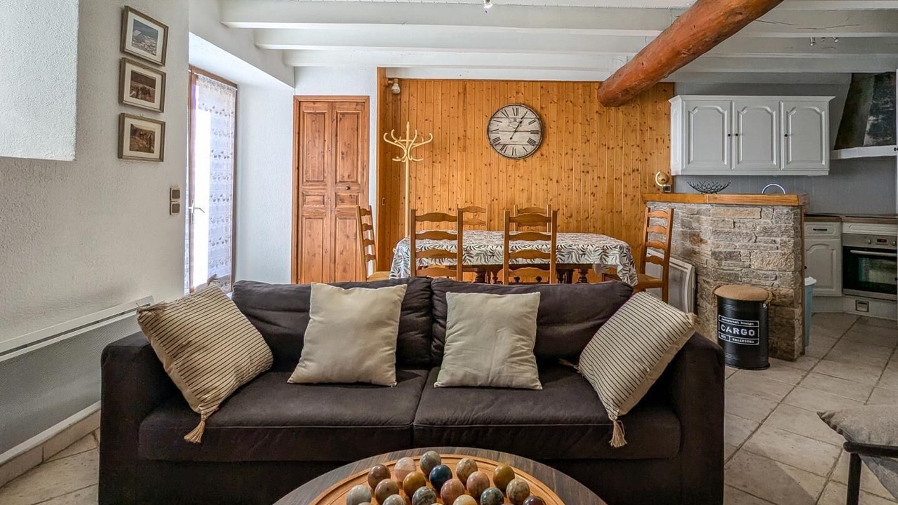 Photo of Livingroom in Jurvielle