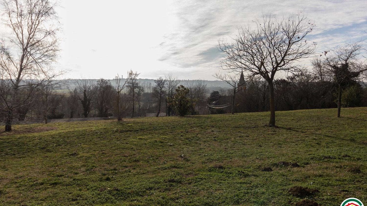 Photo of Others in Cambiac