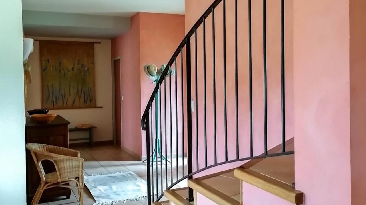 Photo of Others in Estadens